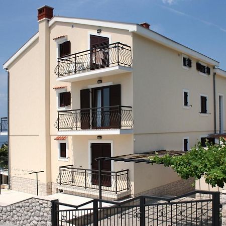 Apartments With A Parking Space Novi Vinodolski - 5593 外观 照片