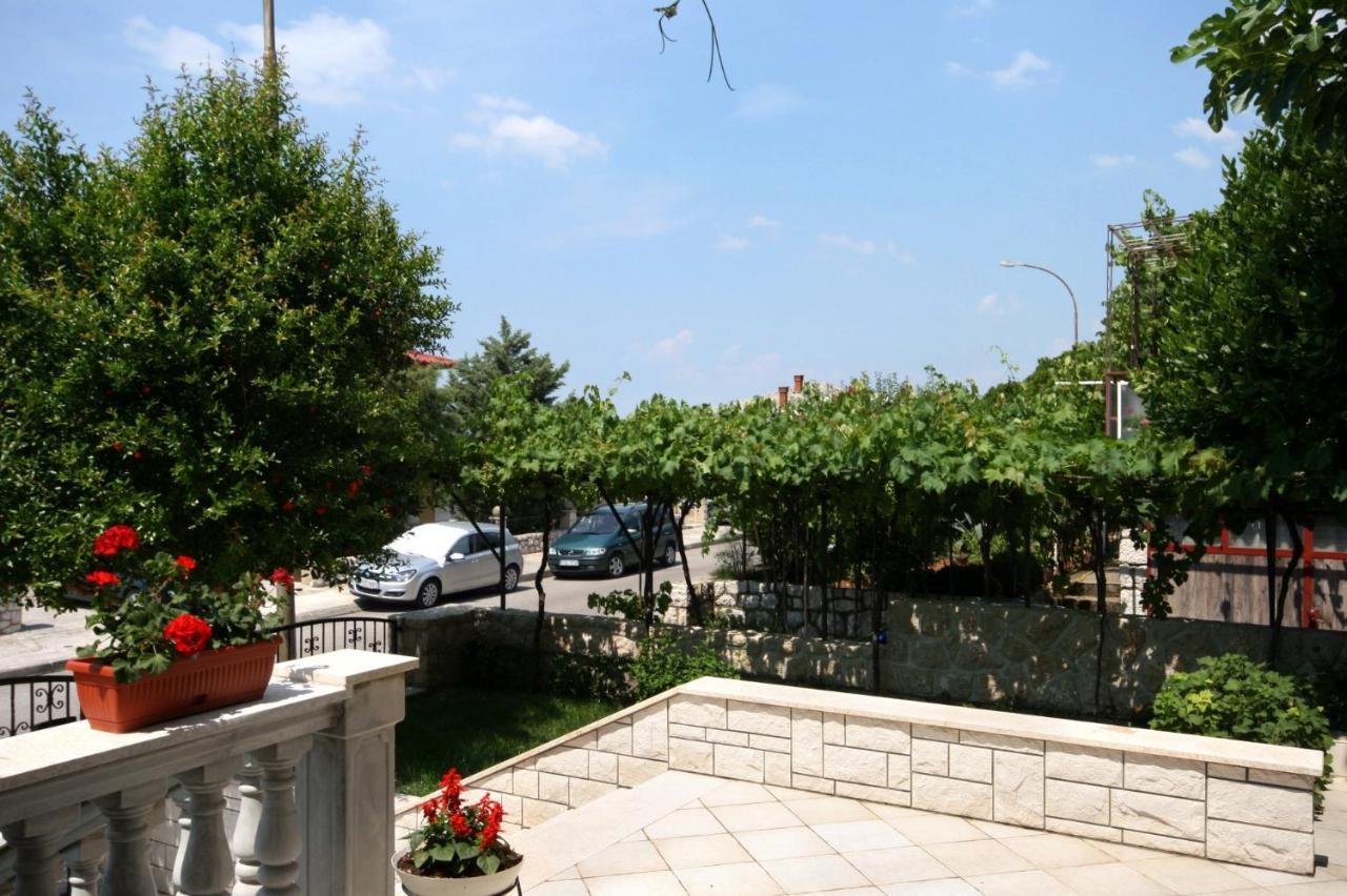 Apartments With A Parking Space Novi Vinodolski - 5593 外观 照片